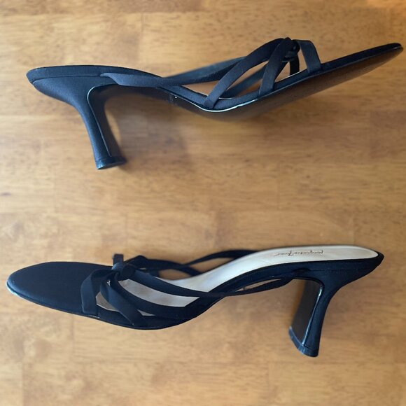 Size 6.5 Jacqueline Ferrar black strappy elegant 3" high heeled sandals - Picture 10 of 11